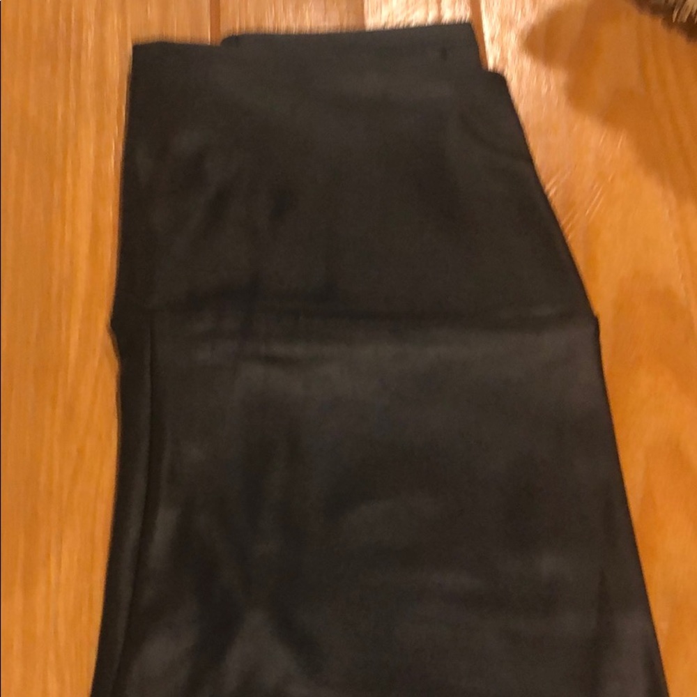 MATTE BLACK TEXTURED HIGH WAISTED  LEGGINGS - Picture 5 of 6